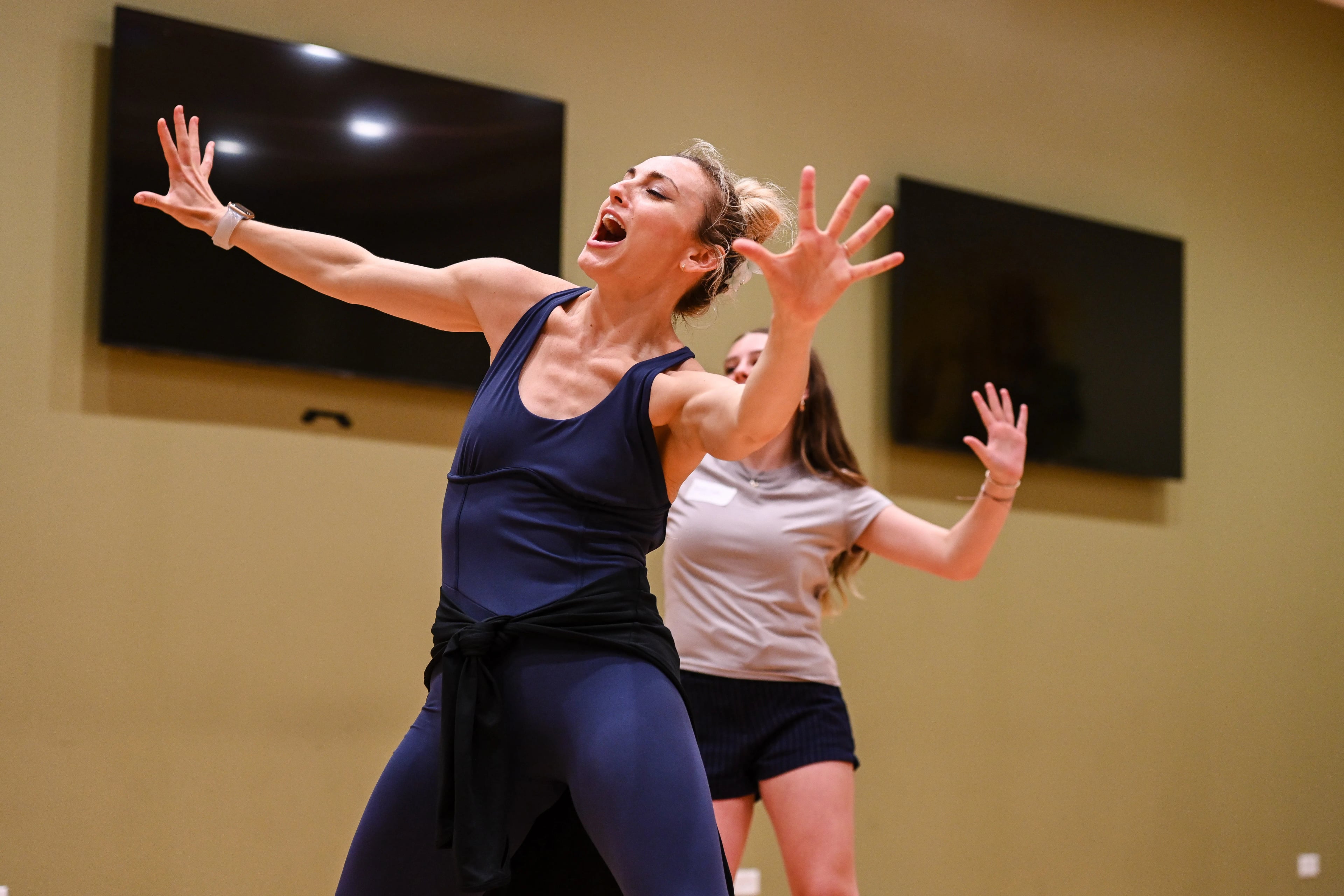 SARAH MEAHL - Death Becomes Her in Chess